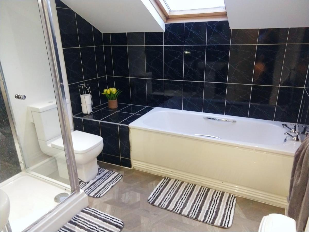 Derwent Street Apartment 3 - Self Contained - 2 Bed Self Catering Apartment Workington Bagian luar foto