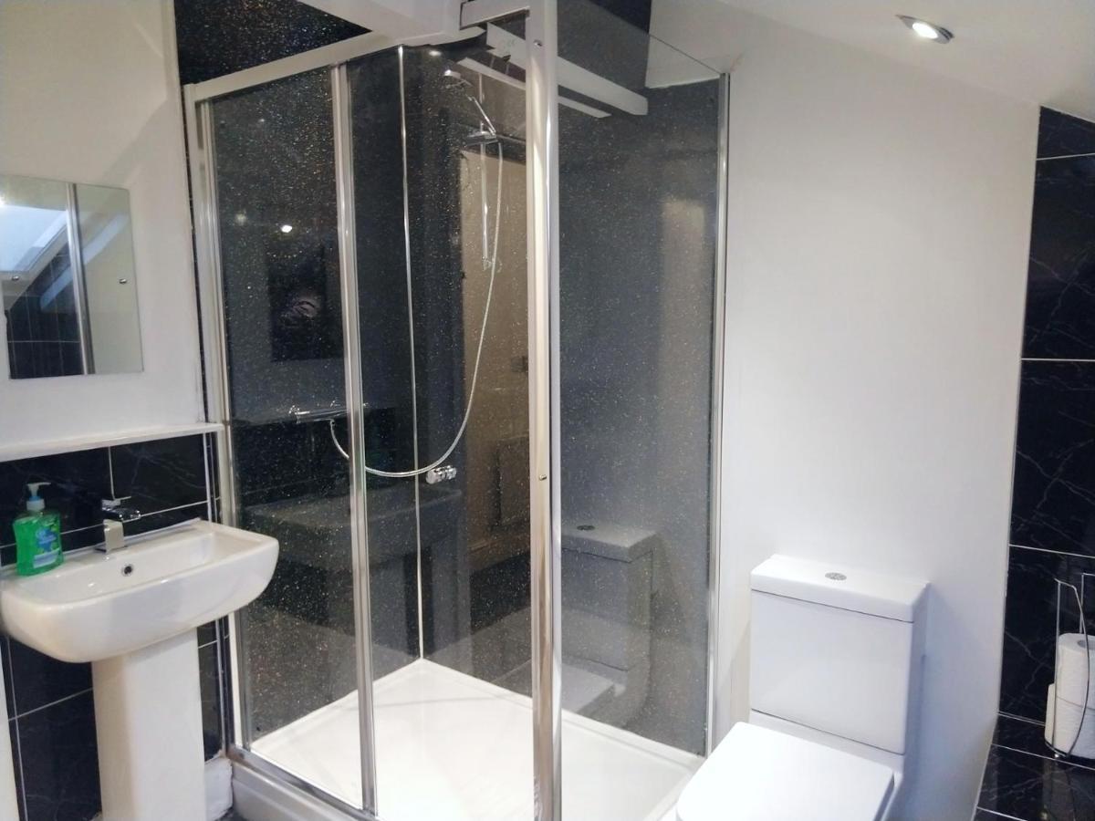 Derwent Street Apartment 3 - Self Contained - 2 Bed Self Catering Apartment Workington Bagian luar foto